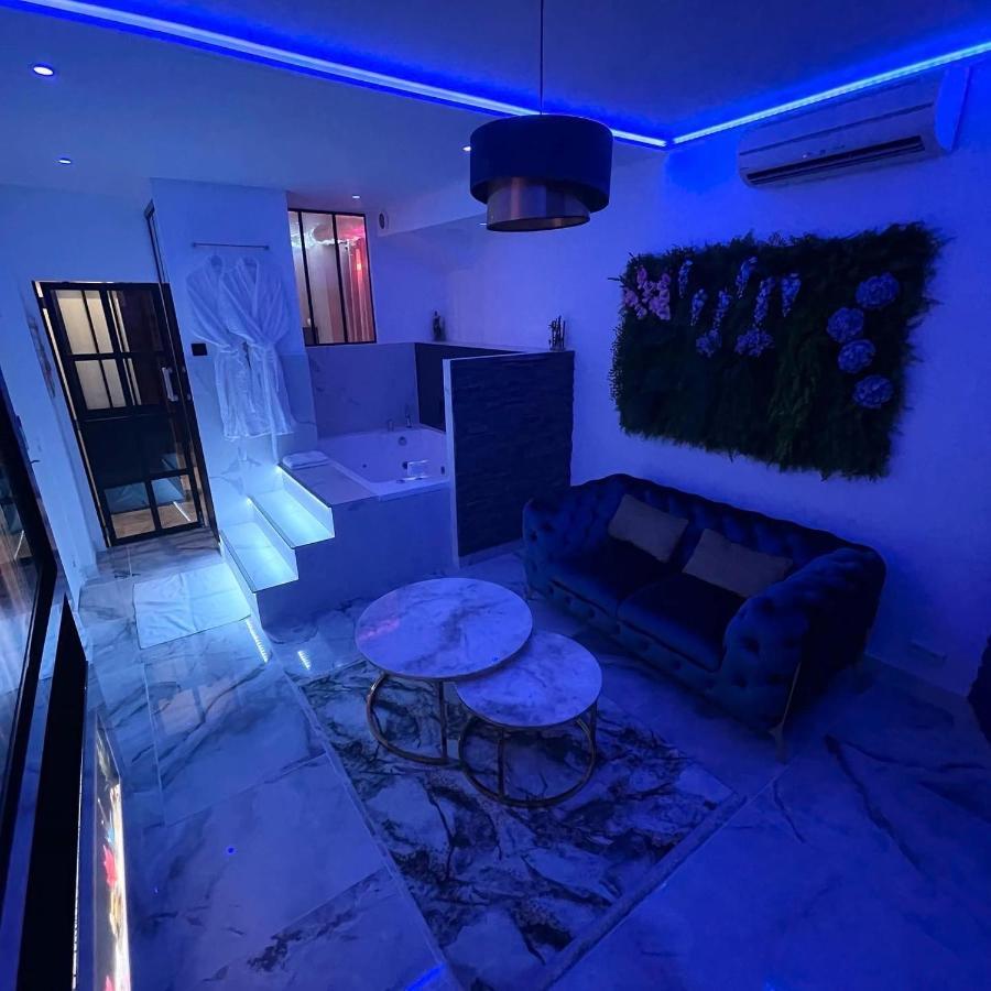 Appartement Le BLUE à Aubervilliers Extérieur photo