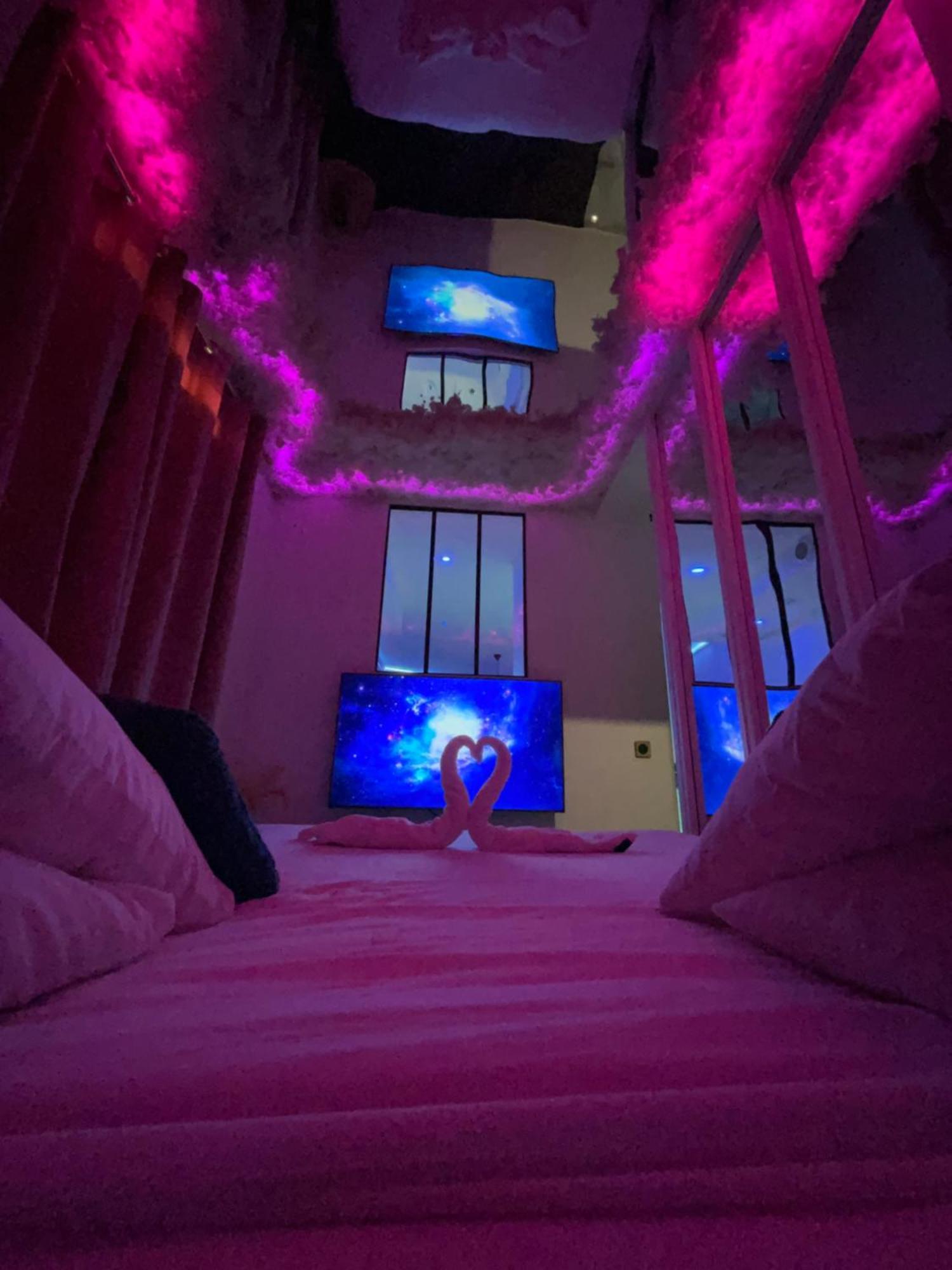 Appartement Le BLUE à Aubervilliers Extérieur photo